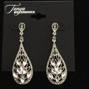 Tanya Creations, Silvertone Rhinestone Earrings
